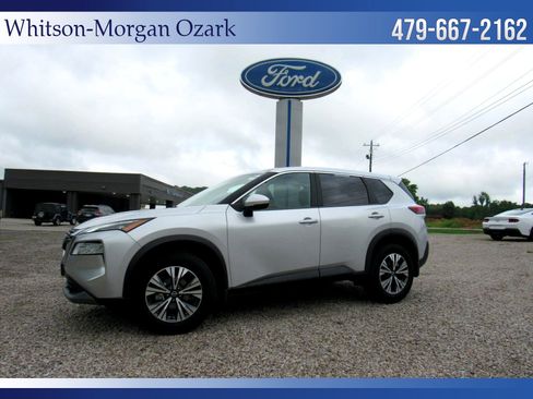 Used 2022 Nissan Rogue SV AWD/4WD image 1