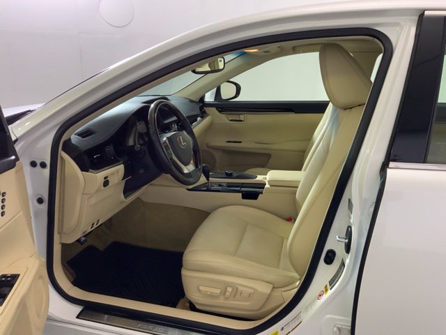 Used 2014 Lexus ES 350 w/ Premium Package FWD image 24