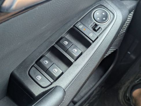 Used 2024 Kia Seltos EX FWD image 23