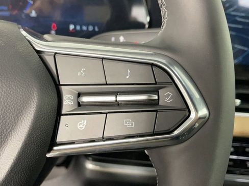 New 2025 Chevrolet Equinox ACTIV image 25