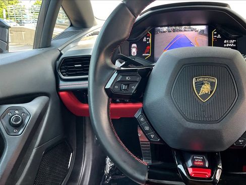 Used 2020 Lamborghini Huracan EVO AWD/4WD image 10