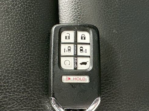 Used 2023 Honda Odyssey EX-L image 17