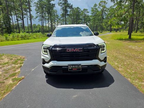 Used 2026 GMC Terrain Elevation w/ Elevation Premium Package AWD/4WD image 8