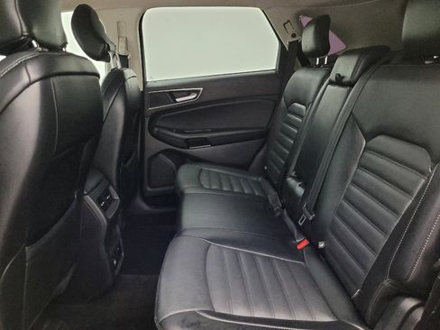 Used 2018 Ford Edge SEL w/ Equipment Group 201A FWD image 18