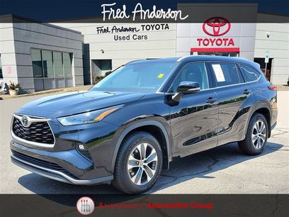 Used 2022 Toyota Highlander XLE