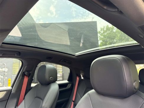 Used 2025 Porsche Cayenne S image 6