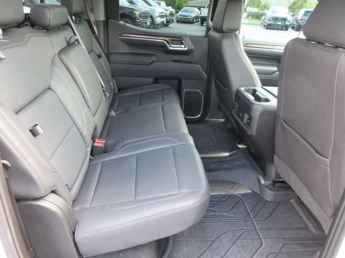 Certified 2023 Chevrolet Silverado 1500 LT w/ Leather Package AWD/4WD image 20