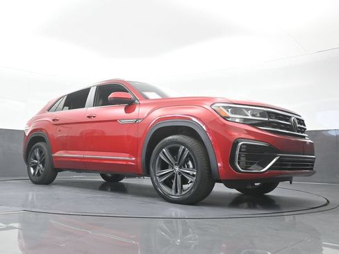 Used 2021 Volkswagen Atlas Cross Sport SE w/ Panoramic Sunroof Package FWD image 61