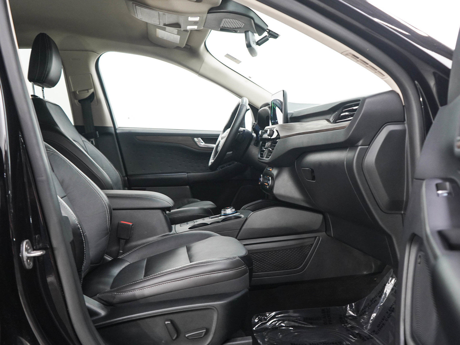 Used 2020 Ford Escape Titanium AWD/4WD image 10