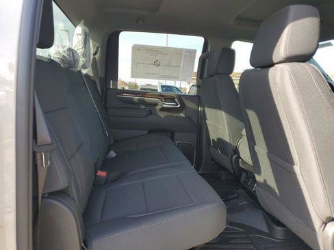 New 2026 GMC Sierra 2500 SLE image 12