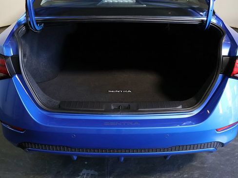 Used 2024 Nissan Sentra SV FWD image 27
