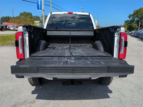 Used 2025 Ford F350 Platinum w/ FX4 Off-Road Package image 14