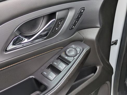 Certified 2021 Chevrolet Traverse Premier image 13