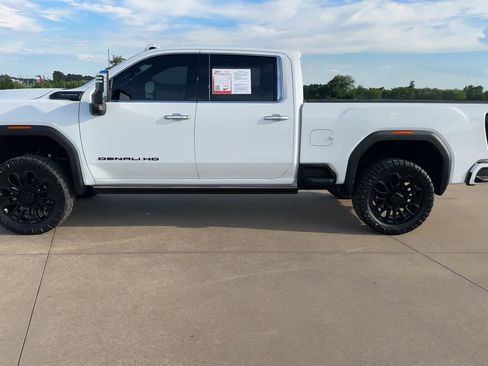 Used 2025 GMC Sierra 2500 Denali Ultimate AWD/4WD image 6