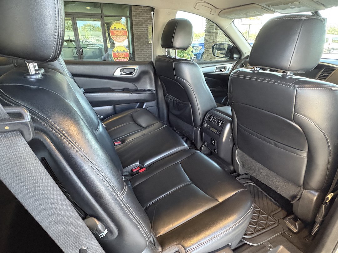 Used 2017 Nissan Pathfinder SL w/ SL Tech Package FWD image 30