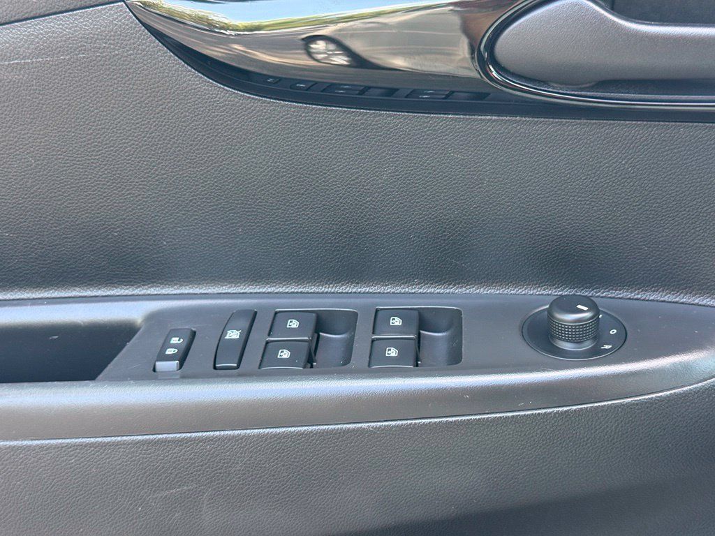 Used 2021 Chevrolet Spark LT FWD image 21
