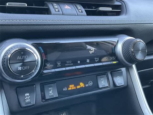 Used 2025 Toyota RAV4 XLE Premium image 24