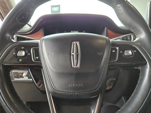 Used 2023 Lincoln Aviator Reserve AWD/4WD image 32