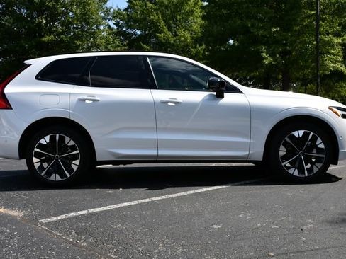Used 2026 Volvo XC60 B5 Plus AWD/4WD image 8