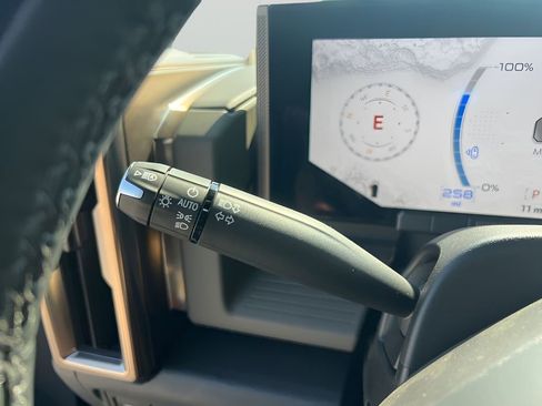 New 2025 GMC Hummer EV 2X w/ LPO, Dark Essentials Package image 31