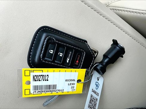 Used 2022 Lexus RX 350L FWD w/ Premium Package image 15