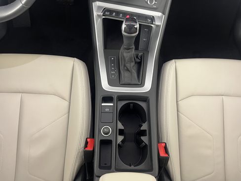 Used 2022 Audi Q3 2.0T Premium image 16
