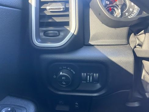 Used 2019 RAM 1500 Big Horn image 19