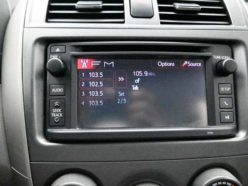 Used 2013 Toyota Corolla LE FWD image 15