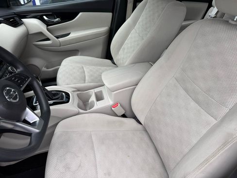 Used 2020 Nissan Rogue Sport SV AWD/4WD image 13