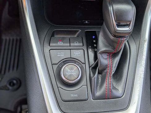 Used 2024 Toyota RAV4 XSE w/ Weather Package AWD/4WD image 34