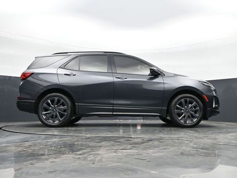 Used 2022 Chevrolet Equinox RS image 32