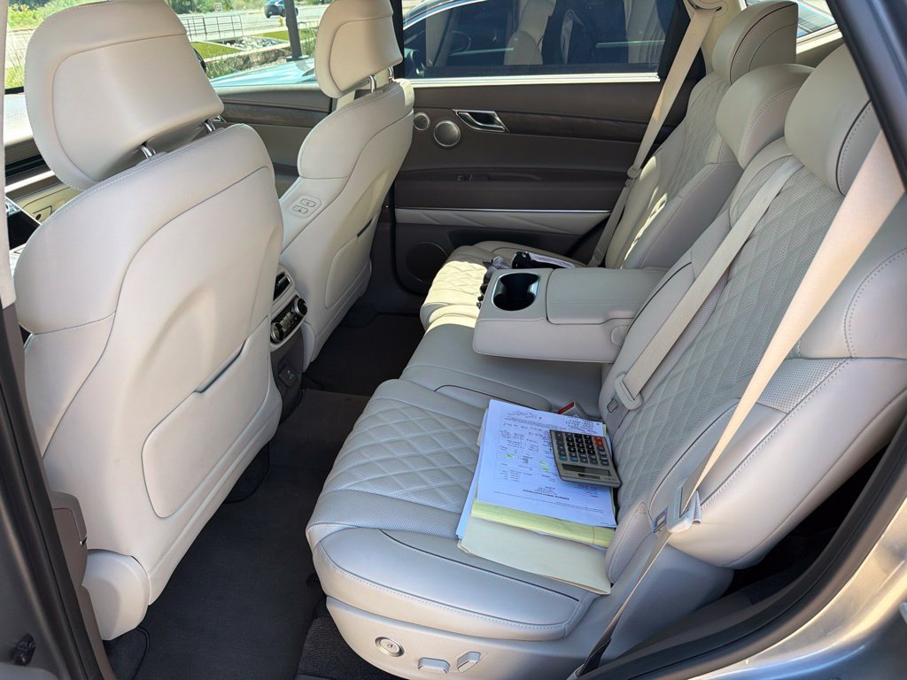 Used 2022 Genesis GV80 3.5T w/ Prestige Package 07 AWD/4WD image 11