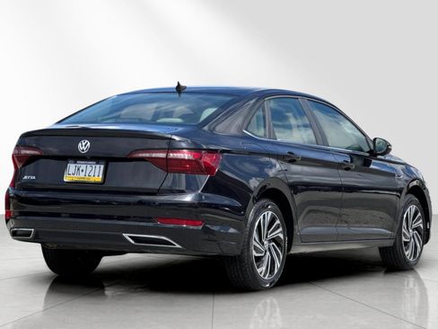 Used 2020 Volkswagen Jetta SEL Premium FWD image 4