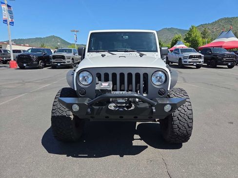 Used 2013 Jeep Wrangler Unlimited Sport AWD/4WD image 14