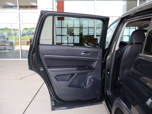 Used 2021 Volkswagen Atlas SEL FWD image 33