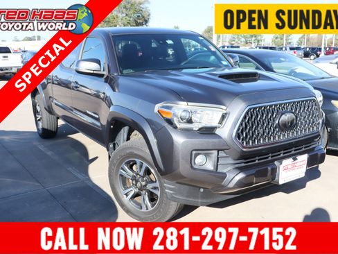 Used 2019 Toyota Tacoma TRD Sport image 1