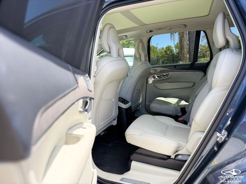 Used 2022 Volvo XC90 T8 Inscription w/ Advanced Package AWD/4WD image 33