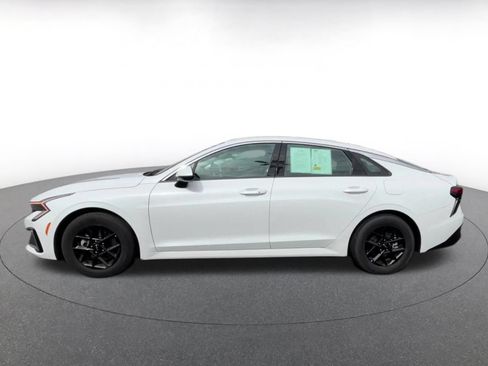 Used 2025 Kia K5 LXS FWD image 9