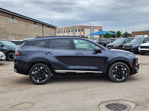 New 2026 Kia Sportage SX image 2