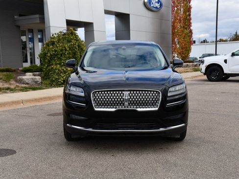 Used 2022 Lincoln Nautilus AWD w/ Premium Package image 10