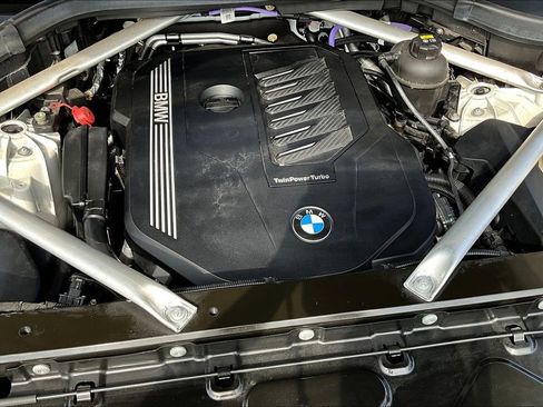 Used 2021 BMW X5 sDrive40i w/ Premium Package RWD image 28