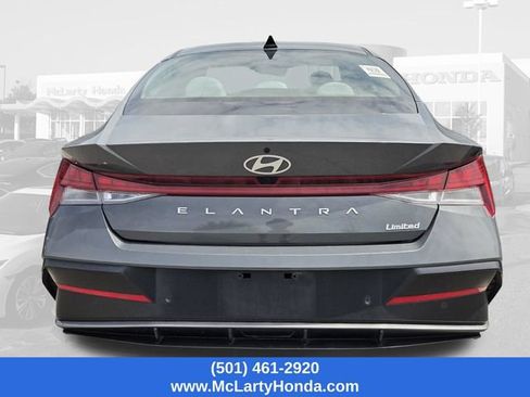 Used 2024 Hyundai Elantra Limited FWD image 4