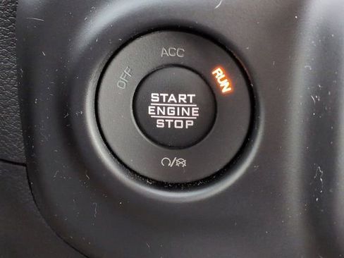 Certified 2022 Jeep Wrangler Unlimited Sahara w/ Cold Weather Group AWD/4WD image 36