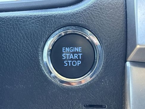 Used 2024 Toyota 4Runner SR5 image 29