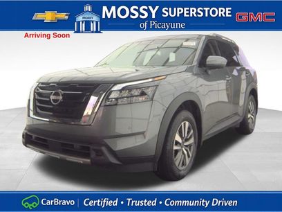 Used 2025 Nissan Pathfinder SL w/ Cargo Package