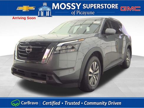 Used 2025 Nissan Pathfinder SL w/ Cargo Package image 1