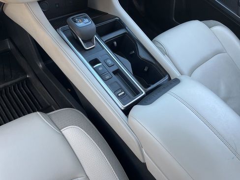 Used 2024 Nissan Pathfinder SL w/ Black Appearance Package image 20