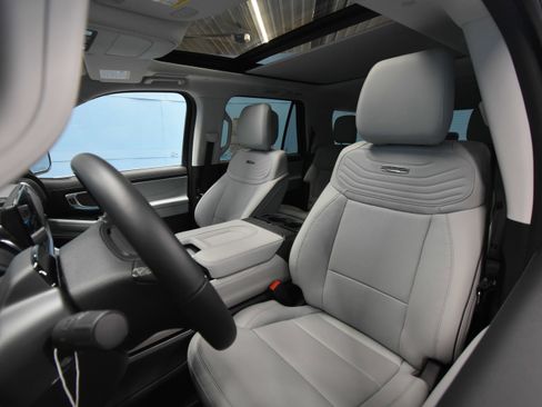 New 2026 Ford Expedition Platinum AWD/4WD image 21