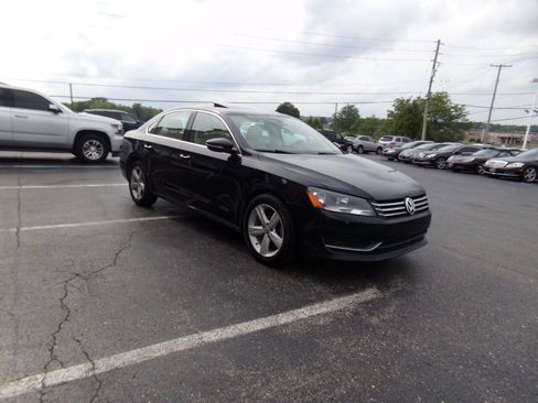 Used 2012 Volkswagen Passat 2.5 SE FWD image 4