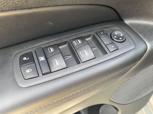 Used 2022 Jeep Grand Cherokee Laredo X AWD/4WD image 15